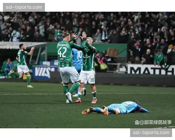 半场数据：图卢兹与布雷斯特合计已有超过30次丢失球权，比赛节奏极快