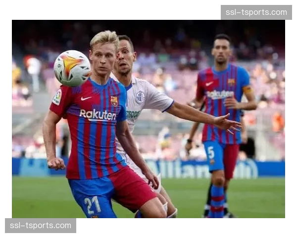 瓦伦西亚2-2战平赫塔菲,两队各有一名球员被罚下场